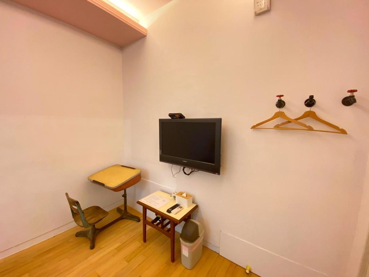 Tainan MacArthur Homestay Luaran gambar
