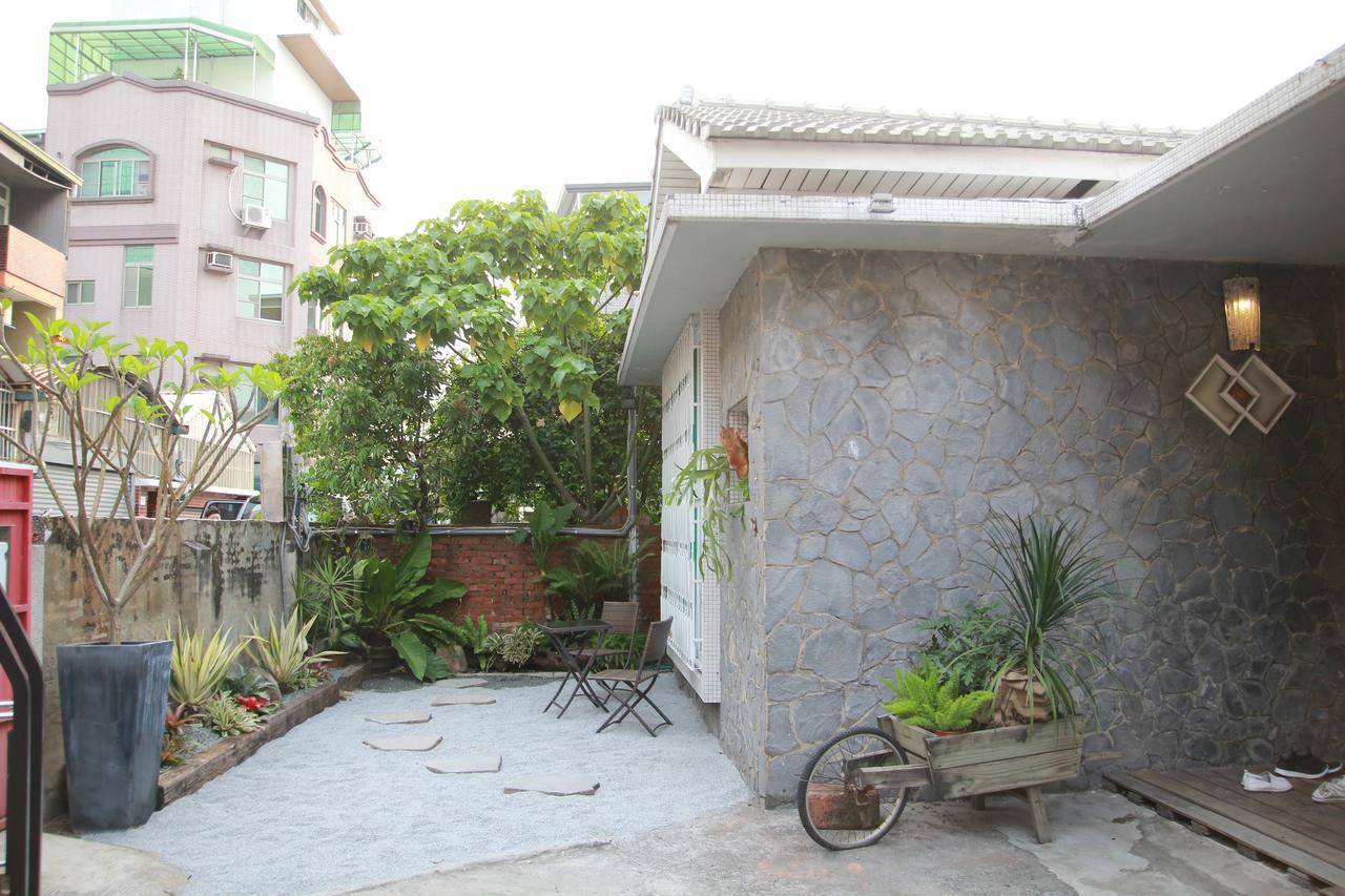 Tainan MacArthur Homestay Luaran gambar