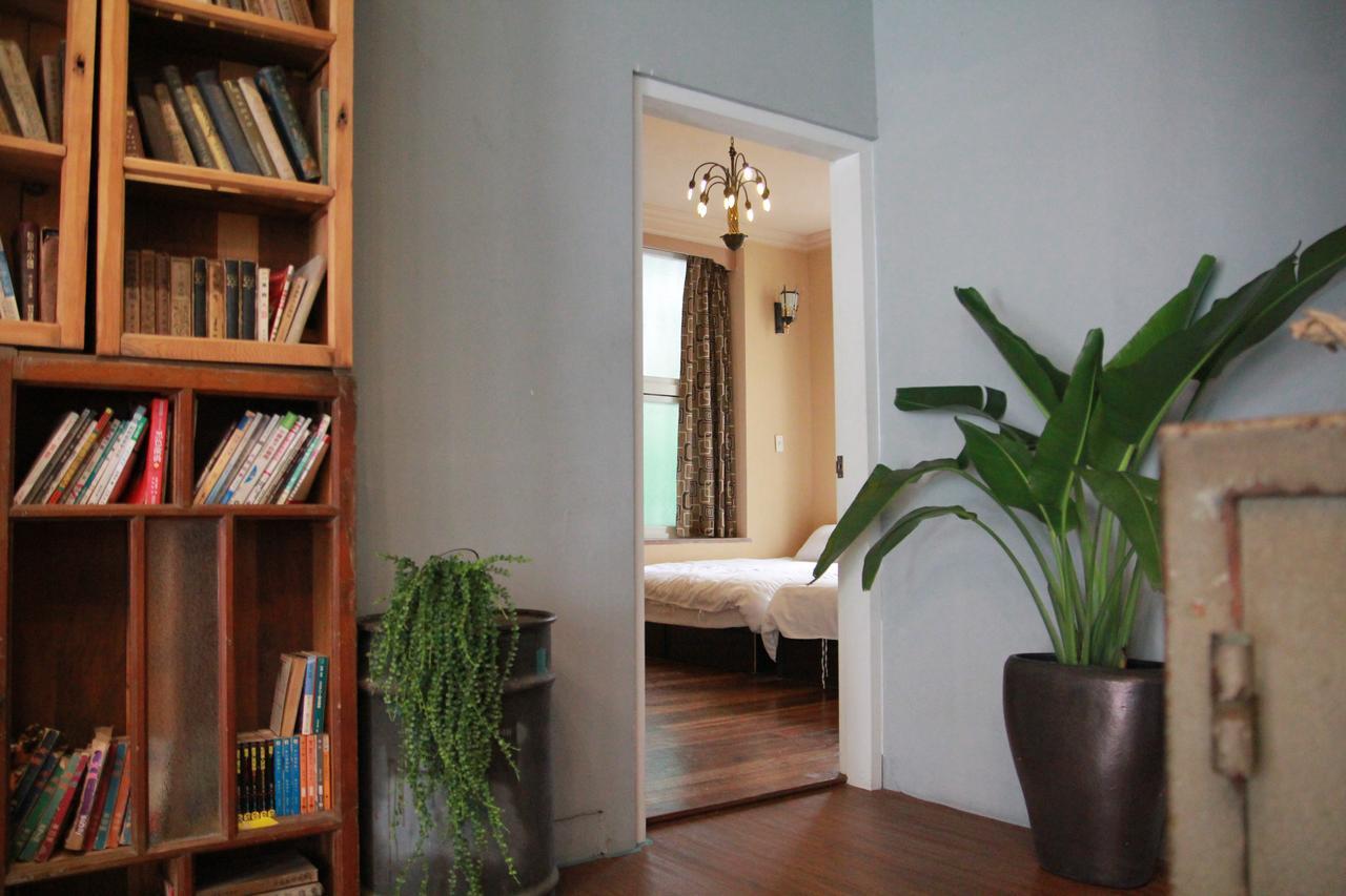 Tainan MacArthur Homestay Luaran gambar